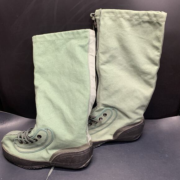 Wellco N-1B Extreme Cold Weather Boots Mukluks Large With Wool Liners Surplus - Picture 2 of 8